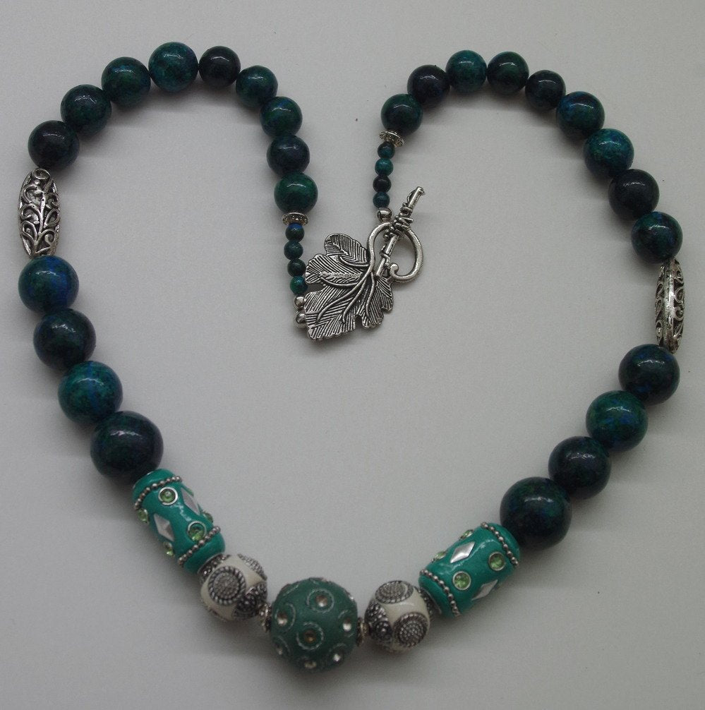 69164a62e1b8ea140711df10_chrysocolla-necklace-5_1768267332824.jpg