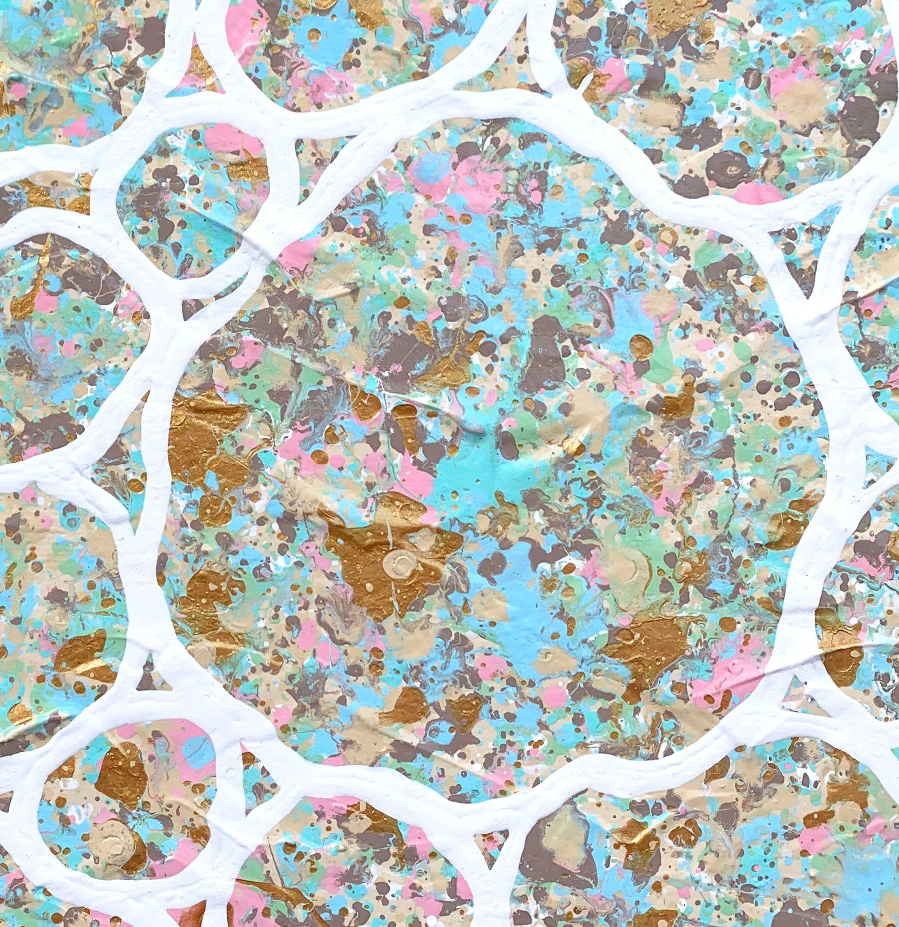 69164a62e1b8ea140711df10_close-up-2-beach-pebbles-textured-abstract-miranda-lloyd-artist-bluethumb_1774134261641.jpg