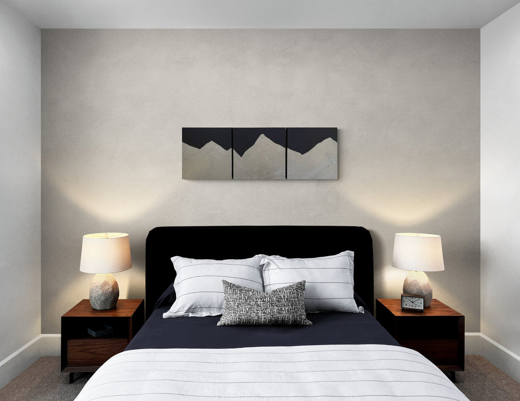 69164a62e1b8ea140711df10_comfy-bedroom-with-side-tables-and-lamps_1778308973333.jpg