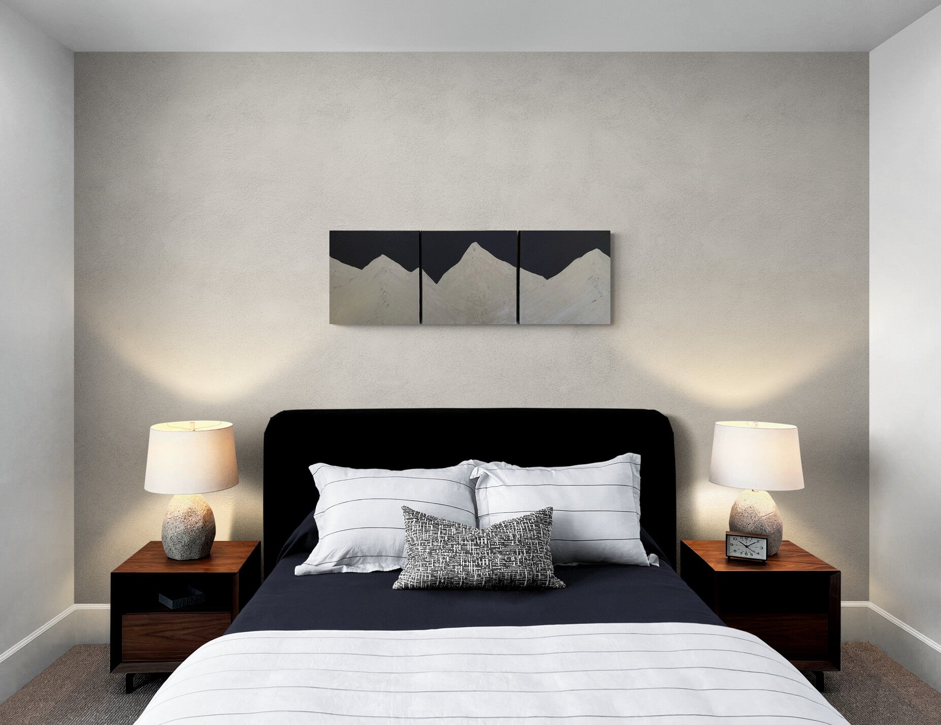 69164a62e1b8ea140711df10_comfy-bedroom-with-side-tables-and-lamps_1778308973333.jpg