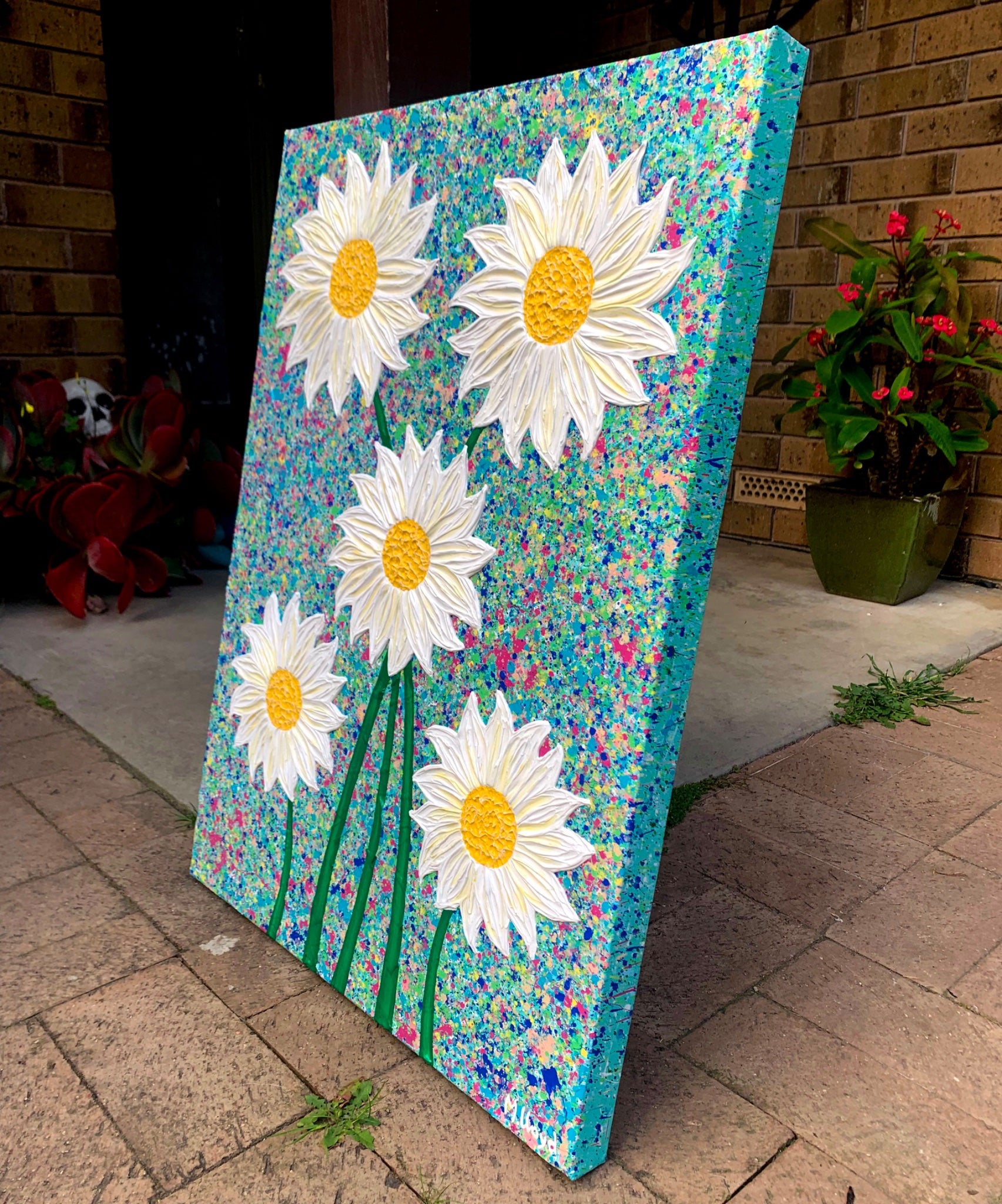 69164a62e1b8ea140711df10_edges-daisy-flowers-textured-abstract-miranda-lloyd-artist_1775195231757.jpg