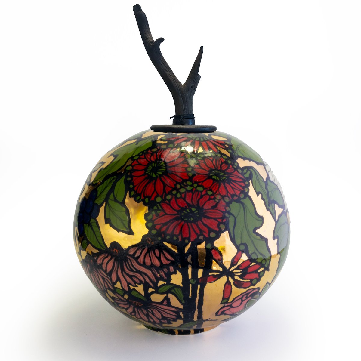 69164a62e1b8ea140711df10_endangered-large-sphere-01-with-lid_1791323992114.jpg