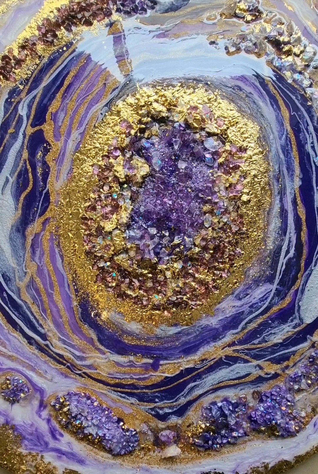 69164a62e1b8ea140711df10_gilded-amethyst-detailc_1791772866308.jpg