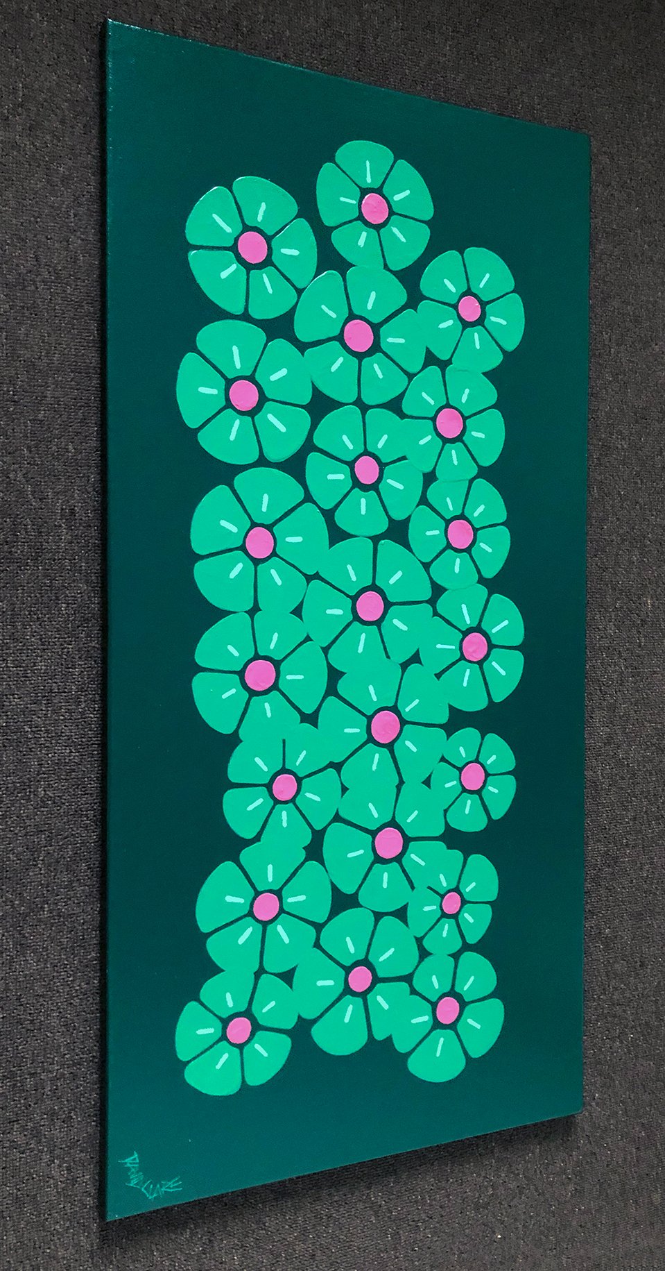 69164a62e1b8ea140711df10_green-flowers-ls-lr_1773822508783.jpg