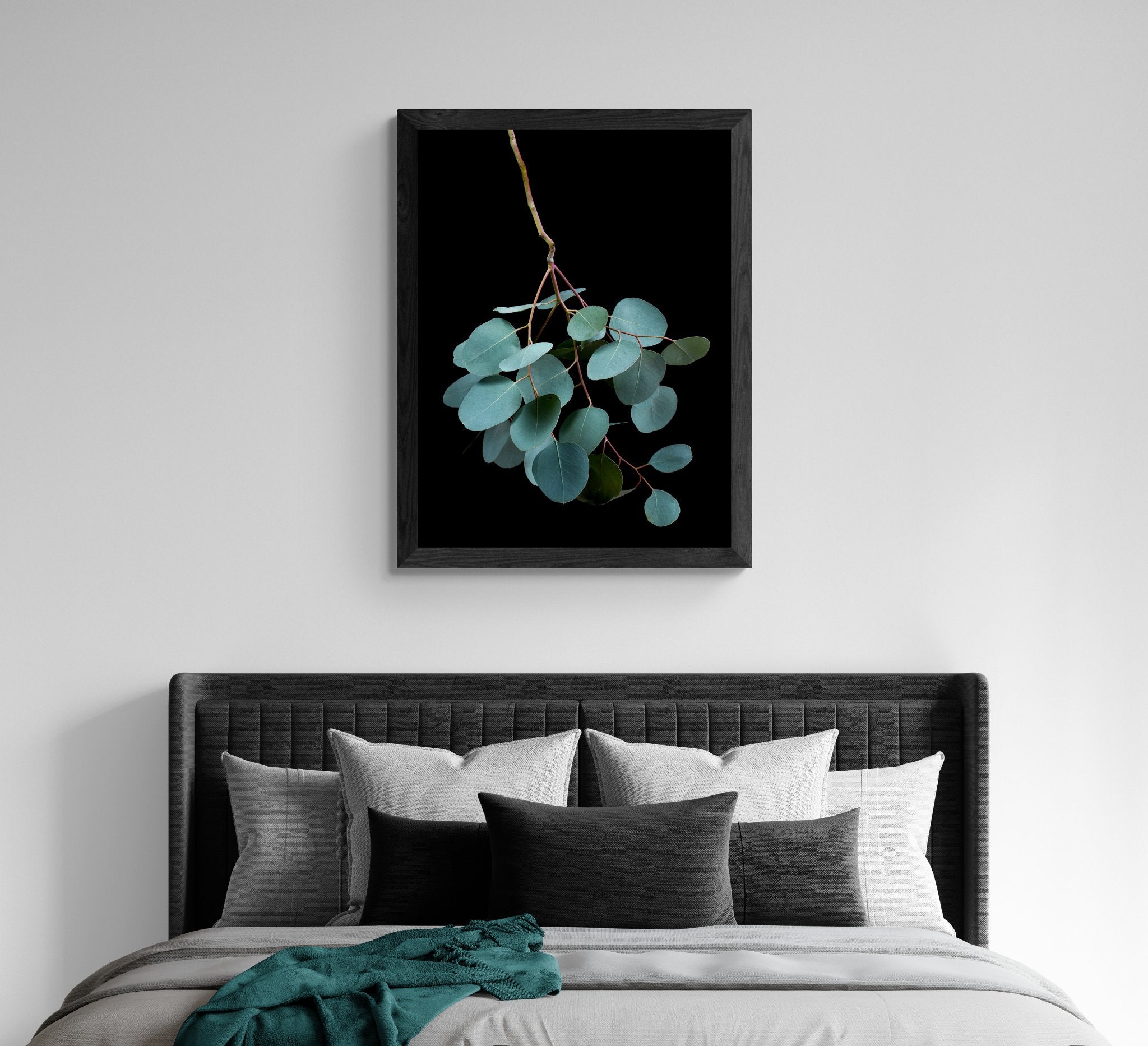 69164a62e1b8ea140711df10_modern-bedroom-with-sofa-bench-11-_1779600263291.jpg