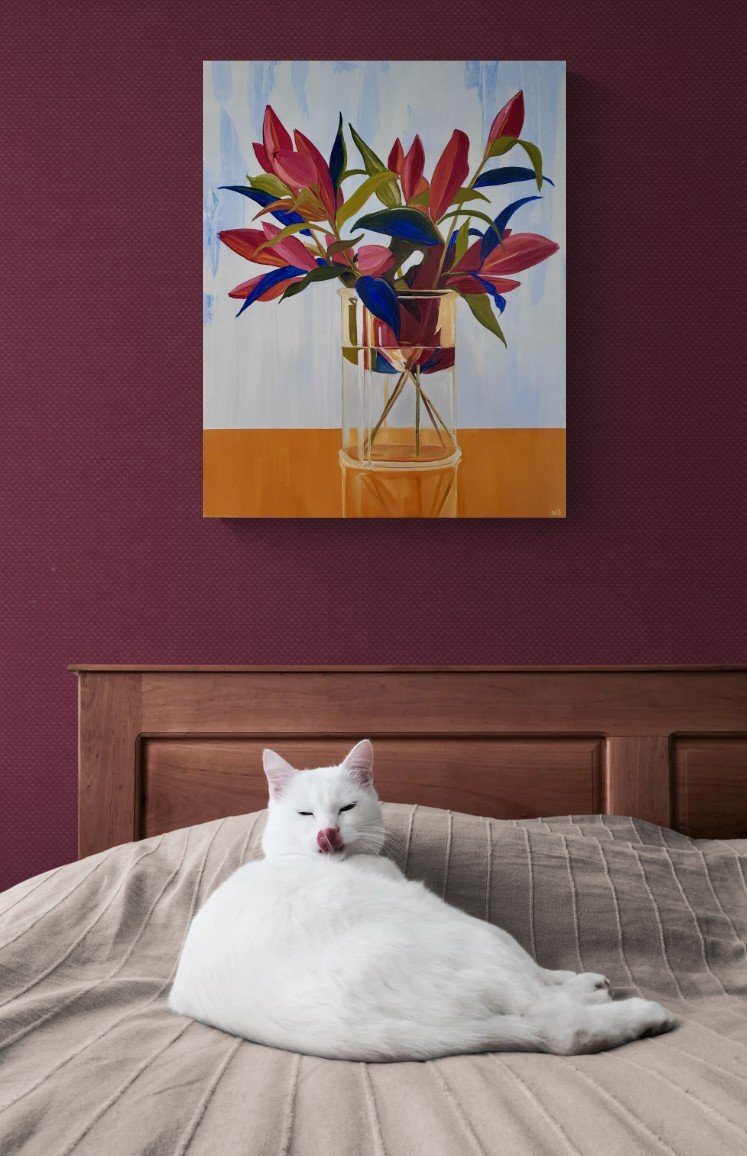 69164a62e1b8ea140711df10_red-lillies-bedroom_1774926716328.jpg