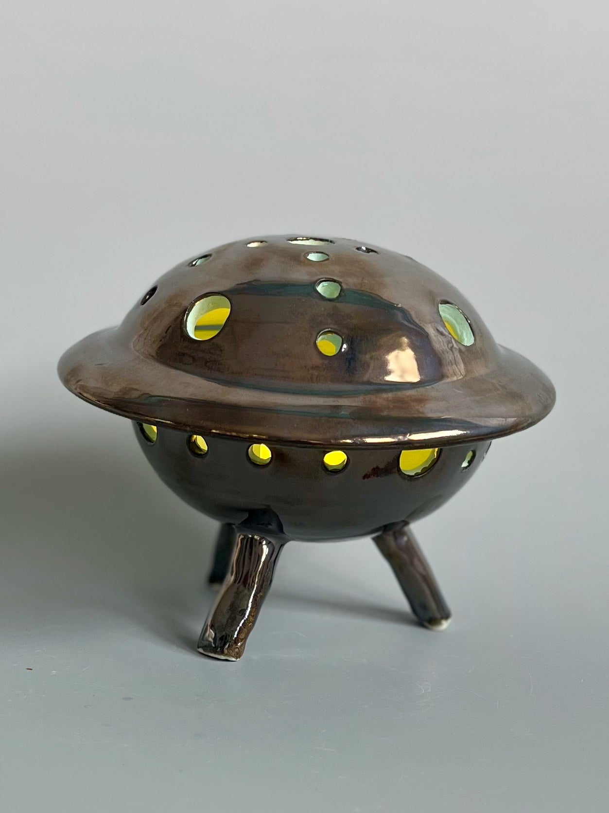 69164a62e1b8ea140711df10_space-ship-lantern-lit-up-susanna-paterson-_1773118843672.jpeg