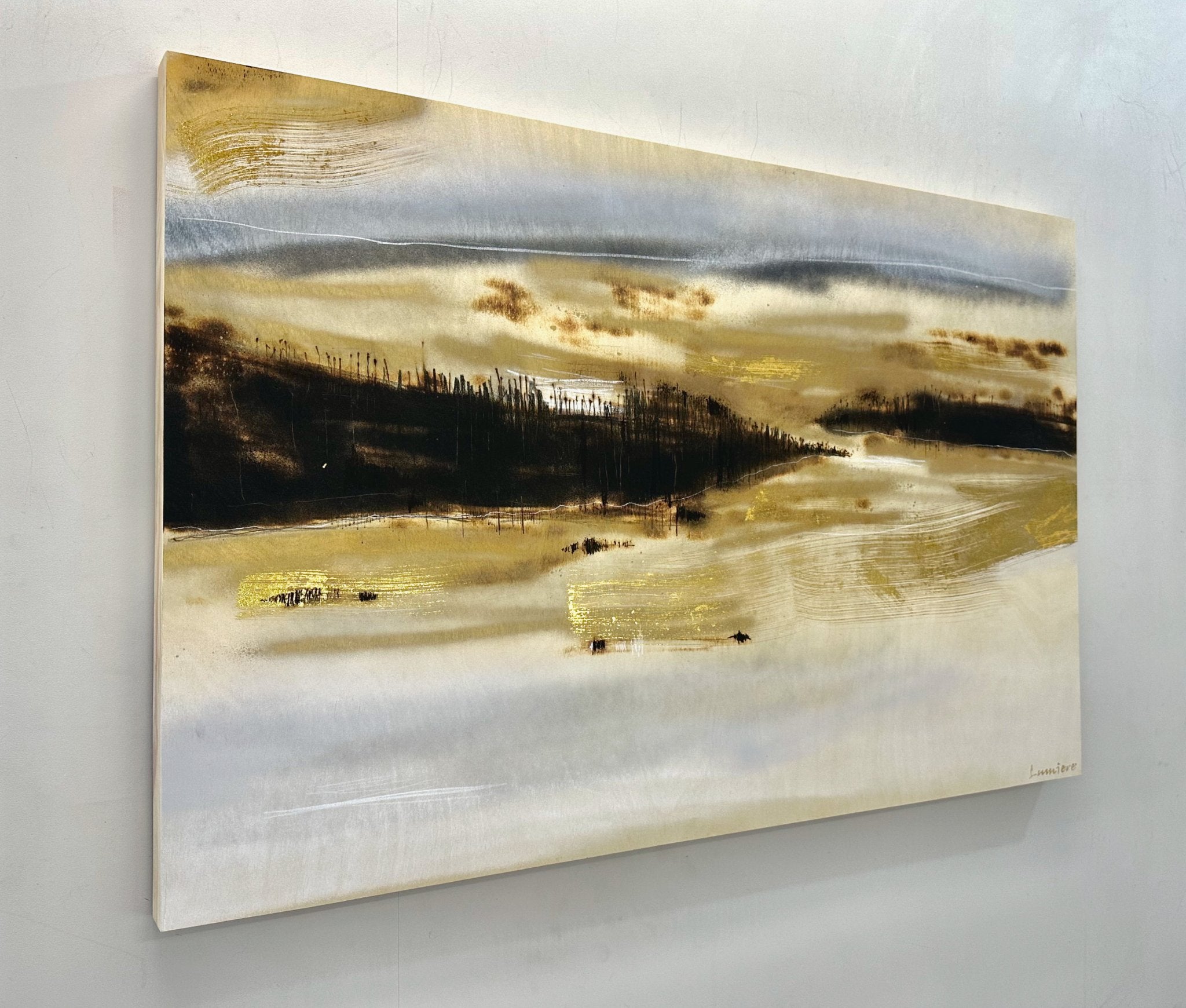 69164a62e1b8ea140711df10_where-light-resets-abstract-deborah-lang-lumiere-art-3_1768606317857.jpg