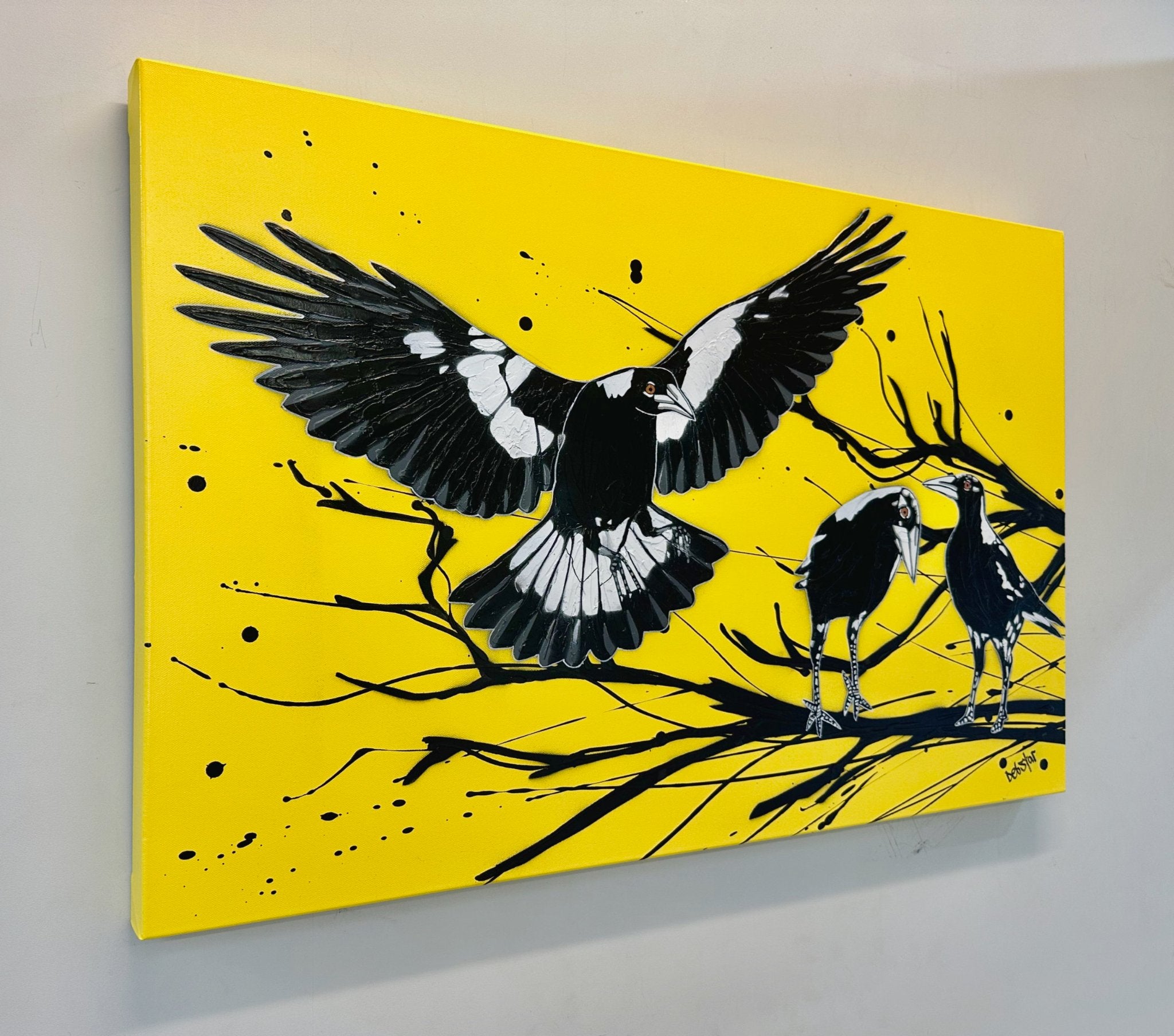 69164a62e1b8ea140711df10_yellow-magpie-dropping-in-pop-popart-debstar-deborah-lang-art-urban-canvas-2_1784339130694.jpg