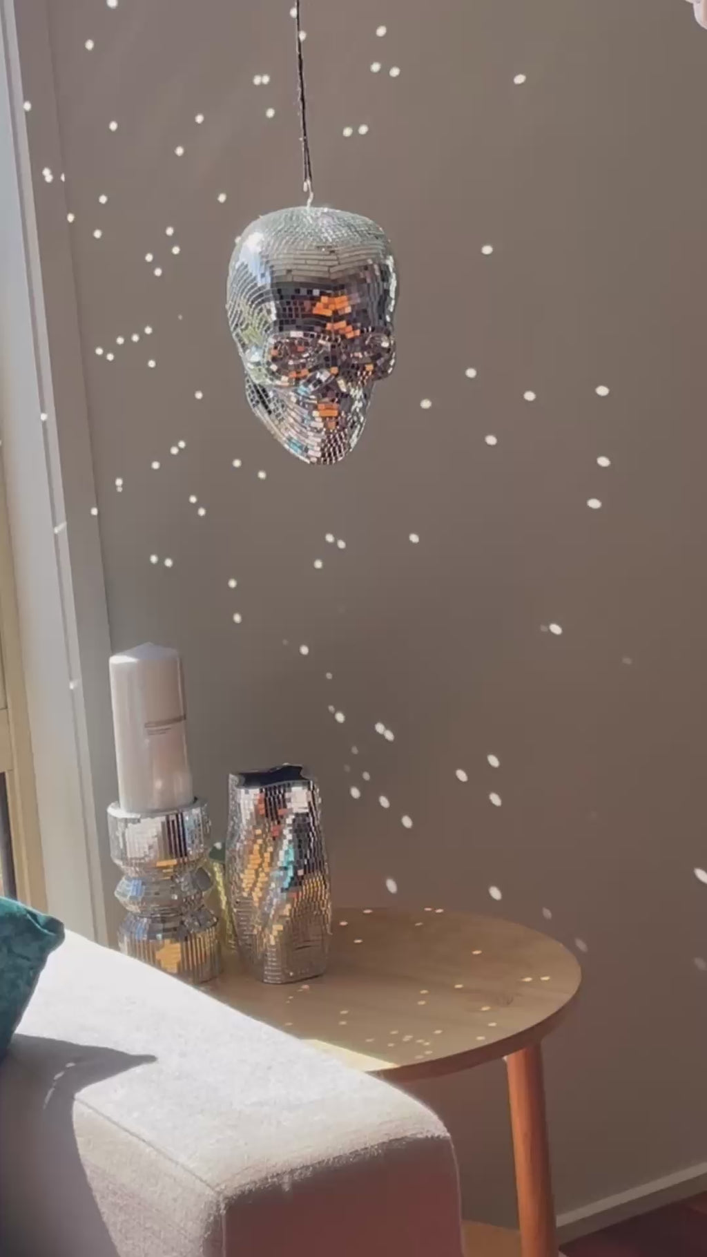 MIRROR BALL MOSAIC SKULL